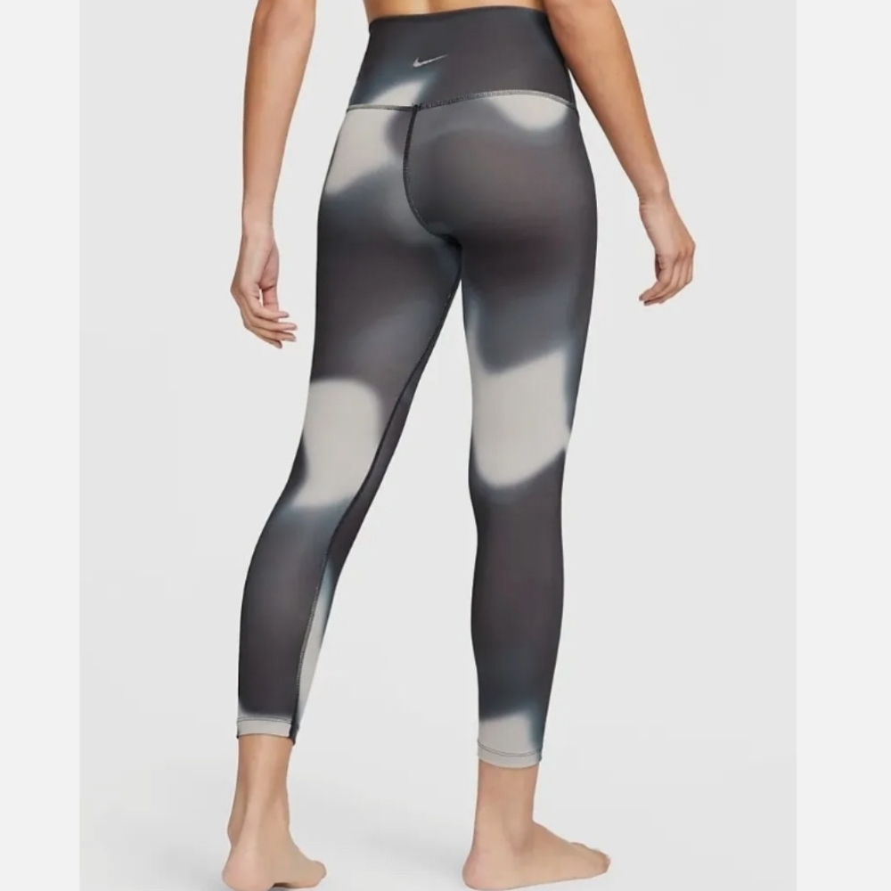Nike Yoga Dri-FIT Women's 7/8 High-Rise Gradient-Dye Leggings DM7015-070 Size XS - Picture 2 of 6